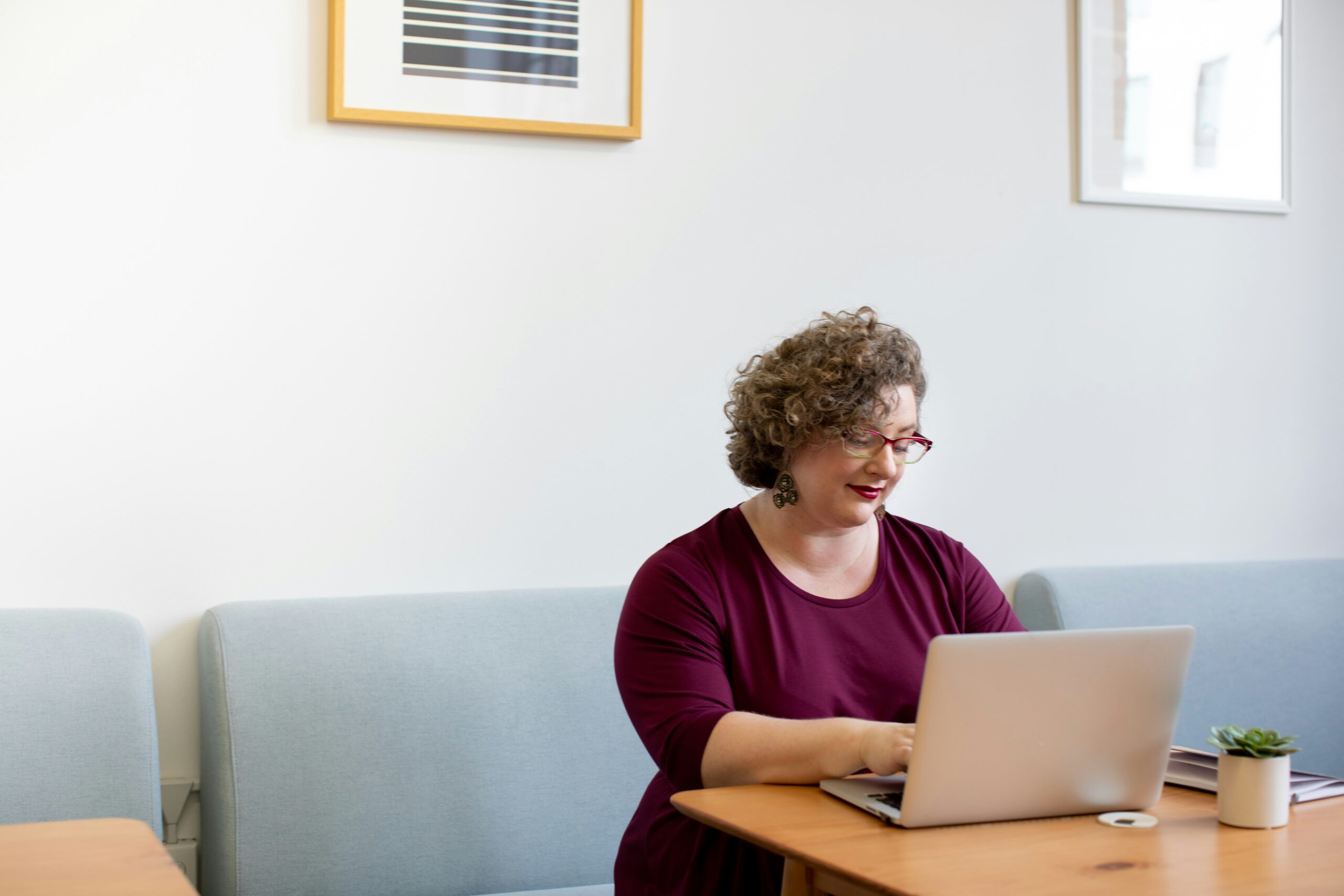 allgo an app for plus size people SiH3O 24a0M unsplash